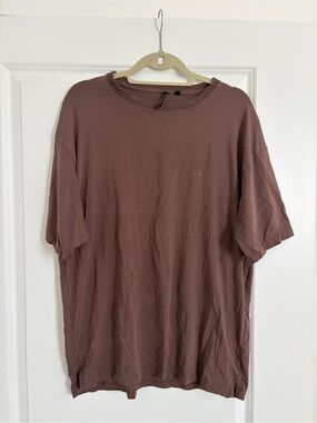 Lskd workout tee- minimal detail